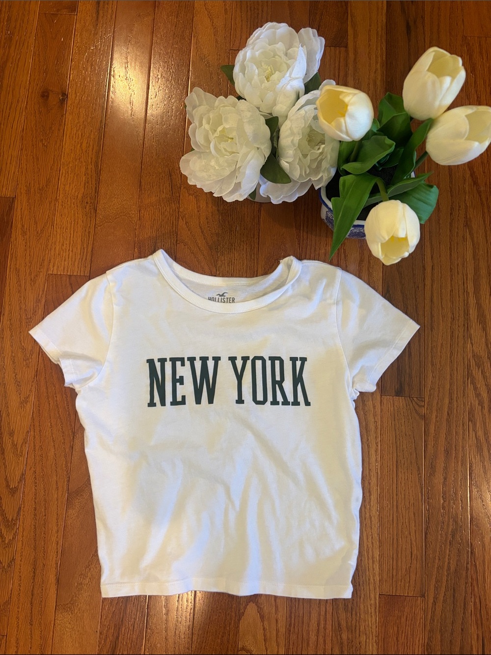 Hollister White Baby Crop Tee with Green "NEW YORK" Graphic
